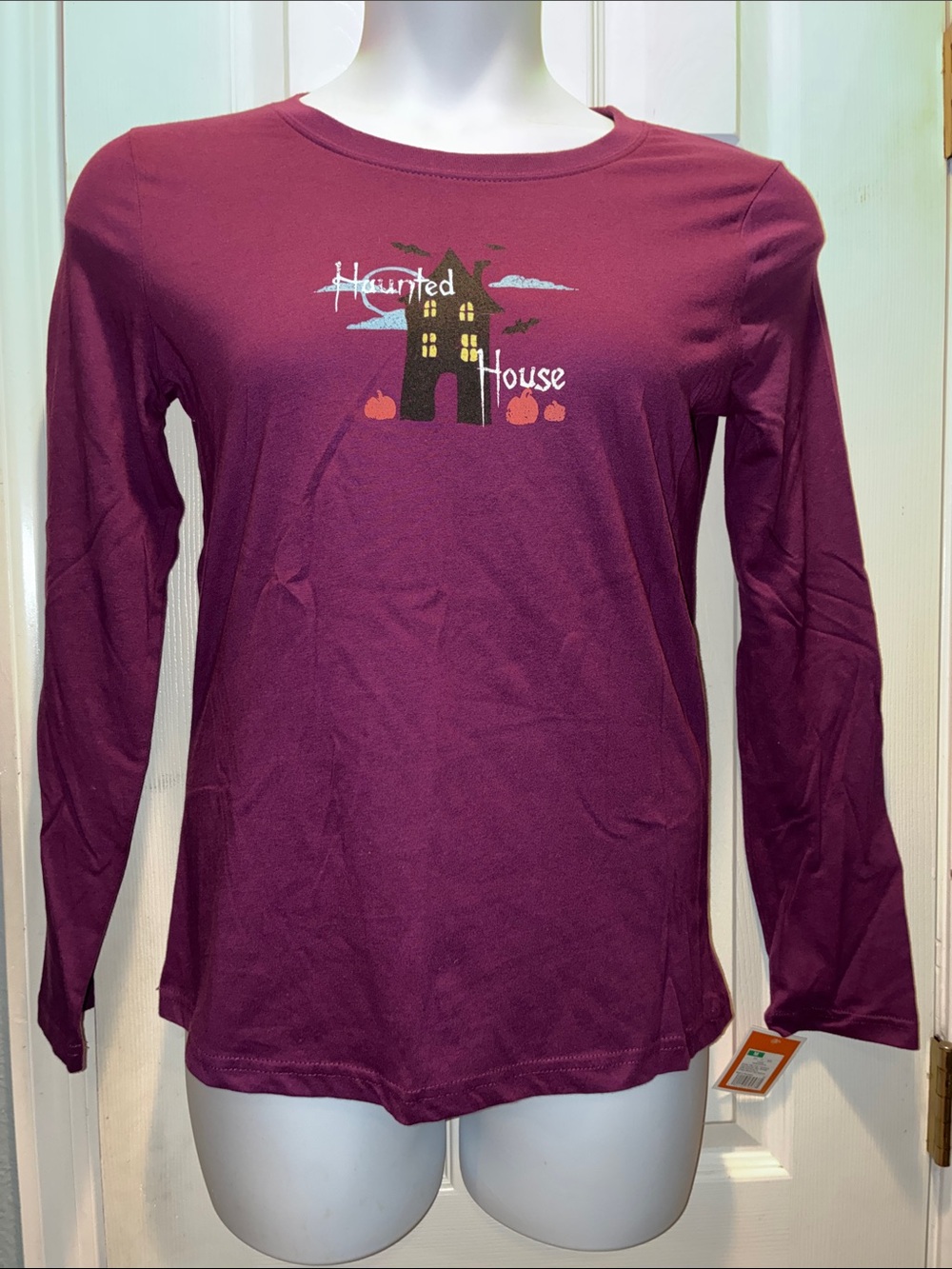 Target Haunted House Long-Sleeve Women's Tee Size medium